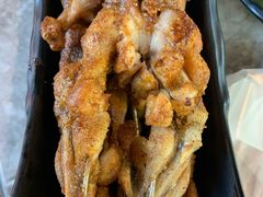 -沪小胖小龙虾(淮海中路旗舰店)