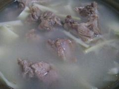 馄饨老鸭煲-老品芳