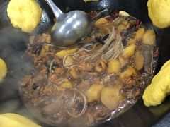 小鸡炖蘑菇-炮爷东北铁锅炖(棠安路店)