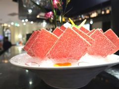 堂灼顶级雪花牛肉-醉辉皇上海之巅(上海中心大厦店)