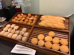 -亮马河饭店翠雅咖啡厅