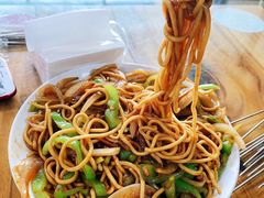 -亨利烧烤(理想山店)