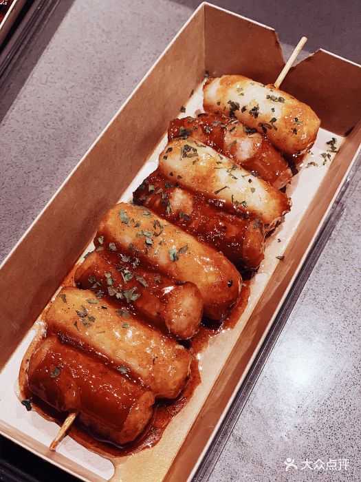 bibigo必品阁(芮欧店)香肠年糕串图片 第1张
