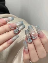 -赢韵美甲美睫瑞士净斑中心