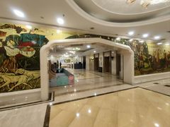 -华凌牛庄西餐厅(乌鲁木齐华凌美爵大饭店)