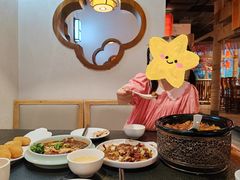 -万重锦·人文川菜馆(骡马市店)
