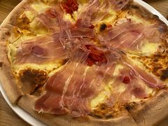 -城市大道红炉披萨烘焙坊