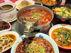 -万重锦·人文川菜馆(骡马市店)