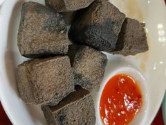 -芦茨金富饭庄·25年老字号·专做稻草鸡