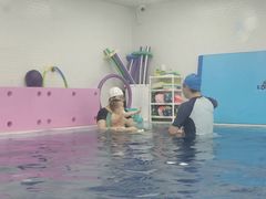 -龙格亲子游泳·水育早教运动中心(绿城店)