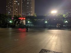 -滨河世纪广场公园