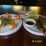 喜欢餐饮加上酒吧的组合