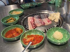 -欧巴炭烤肉오빠숯불구이(南京东路店)