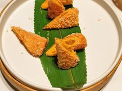 潮式咸蛋黄卷-心南北  新派粤菜·点心(南北茶点泰安合胜店)