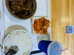 -万和春排骨砂锅米饭(新业广场店)