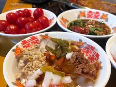 -憨孃孃·重庆老火锅(红山黑金店)