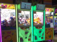 -直通车欢聚中心(崇州万达店)