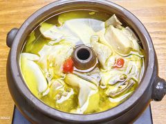 松茸汽锅鸡-云海肴·汽锅鸡·云南菜(天山百盛优客店)