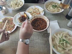 -正宗胖子抻面馆(岭东路店)