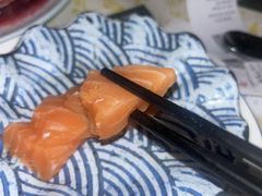 -金马门国际美食百汇(珞喻路店)
