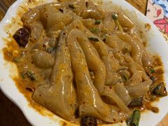 东北拉皮-安诚居干锅鸭头(八角店)