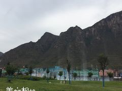 -百里峡七彩艺术小镇