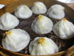 蟹粉小笼包-忆秦园小笼包(惠山古镇总店)