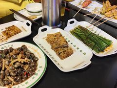 -威记烧嘢·南宁烧烤·超级生牛(绿地店)