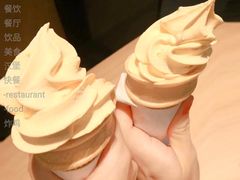 金拱门大圆筒-麦当劳(武昌火车站店)