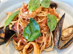 -ROAST coffee & eatery