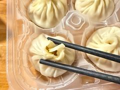 -莱莱小笼·乔艾