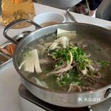 味道炒鸡正宗！里面的料也很多，牛肉炒鸡大片！
