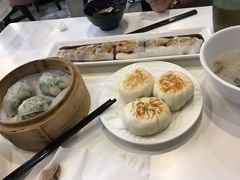 韭菜饺，煎包，蘑菇肠粉-粤厨点心专门店