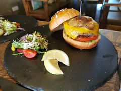 -HIGH FIVE哈福手工汉堡(桂林路店)