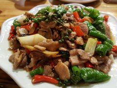 -小锅巴纳西餐厅