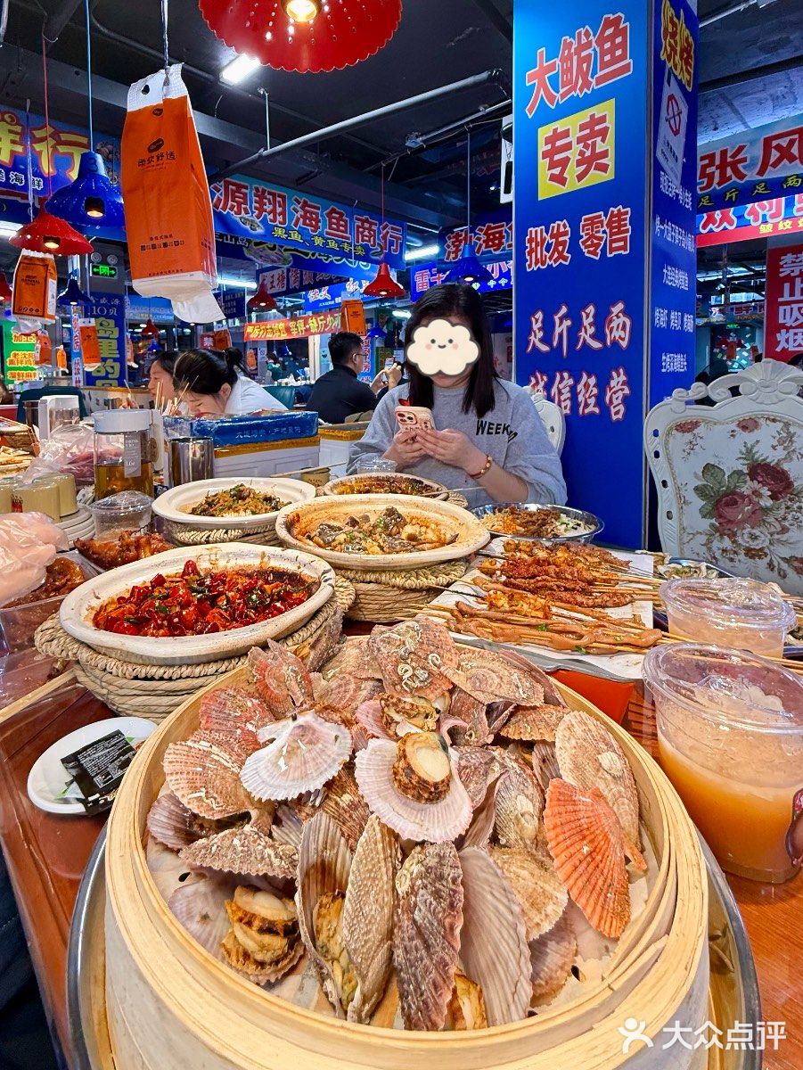 大连坠有特色的海鲜烧烤~有趣又好吃！！