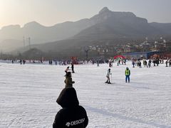 -济南卧虎山滑雪场