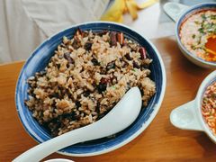 -包整·丝娃娃(一览甲秀楼风景店)