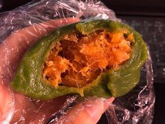 蛋黄肉松青团-许阿姨糕团店(南京总店)
