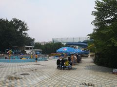 -青年湖公园水上世界
