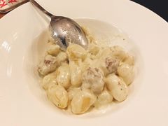 土豆面配香肠蓝乳酪酱-La Tavernetta(Bar à Vin)(乌鲁木齐路店)