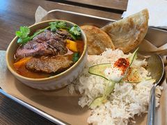 印度蔬菜咖喱煎牛肉饭配酥饼-BAKER&SPICE(环贸店)
