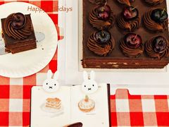 -红宝石·鲜奶小方·海派西点房(南丹店)