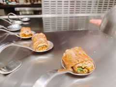 一口吃牛肉卷-一板铁板烧·隐秘一线江景花园餐厅(西湖左岸·天元店)