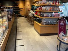 -星巴克(杭州西湖银泰1F店)