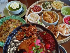 -包整·丝娃娃(一览甲秀楼风景店)