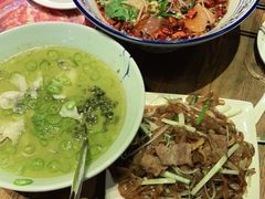 -胡桃里音乐餐厅(陶溪川店)(川湘赣菜·世界百大酒庄直供红酒·音乐表演)