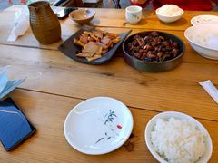 马锅头黄焖鸡-马帮菜馆·美味野生菌