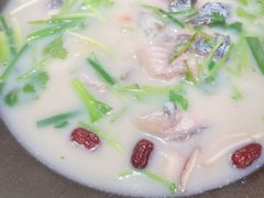 -咕嘟草帽鱼·牛奶一样的鲜鱼汤(包河万达广场创始店)