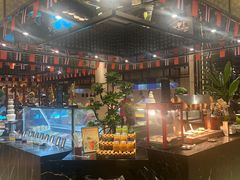 -广州万富希尔顿酒店·感趣自助餐厅·金秋蟹宴生蚝海鲜刺身